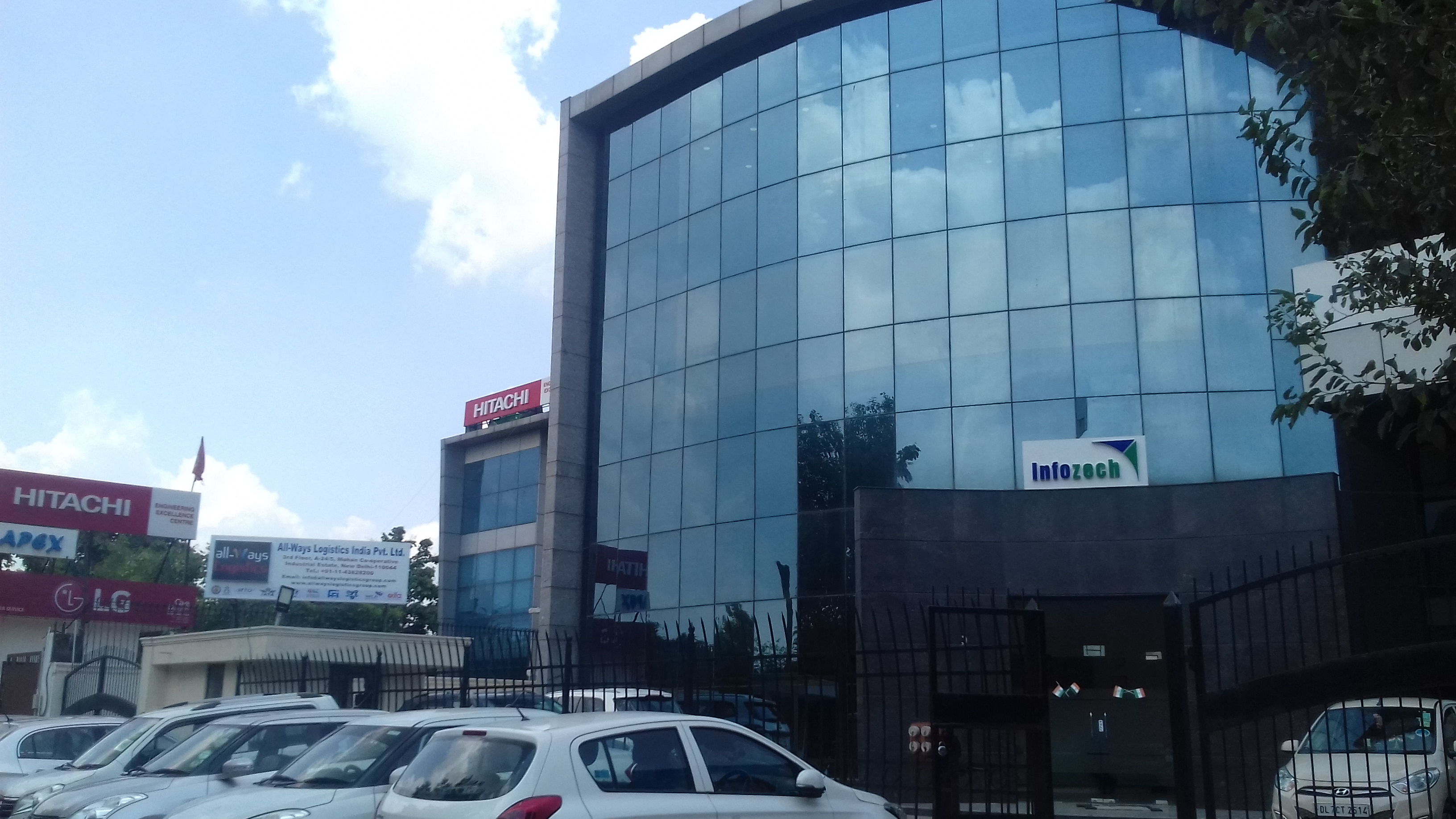 Commercial Space Rent Mohan Co-operative Delhi