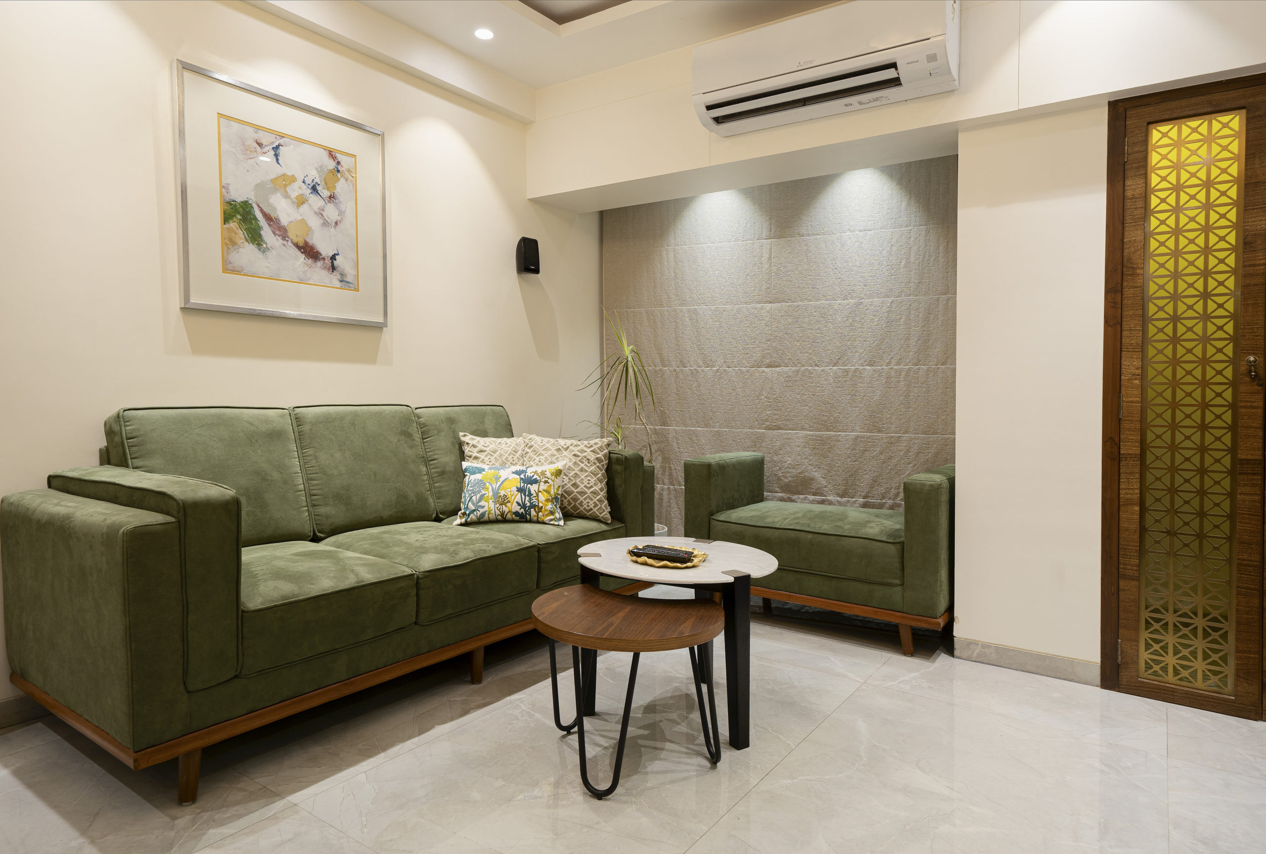 1 BHK Floor Sale Lajpat Nagar 4 South Delhi