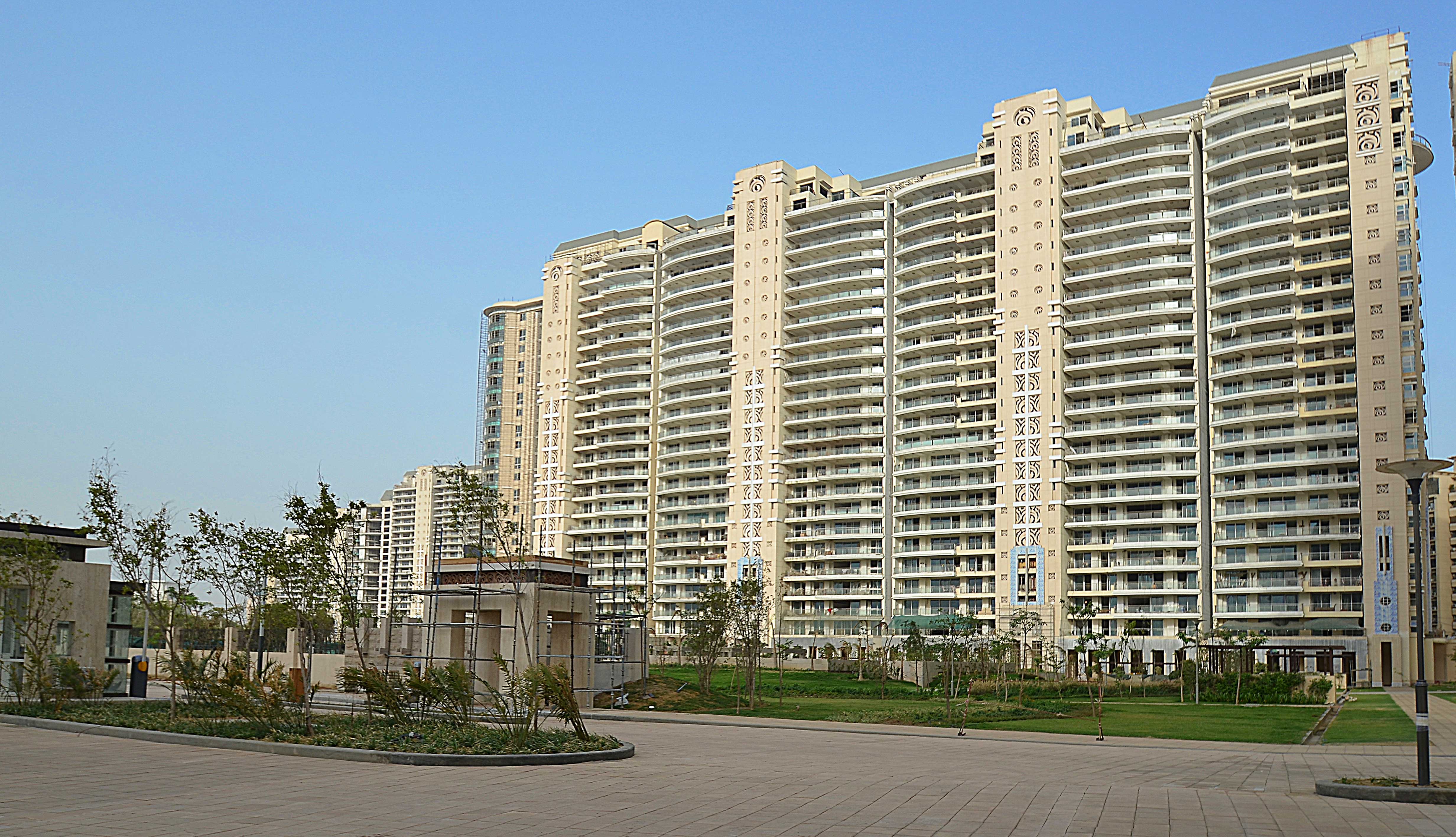 4 BHK Flat Rent DLF Magnolias Golf Course Road Gurgaon