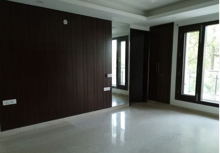 Residential Floor Sale DLF Phase 2 Gurgaon