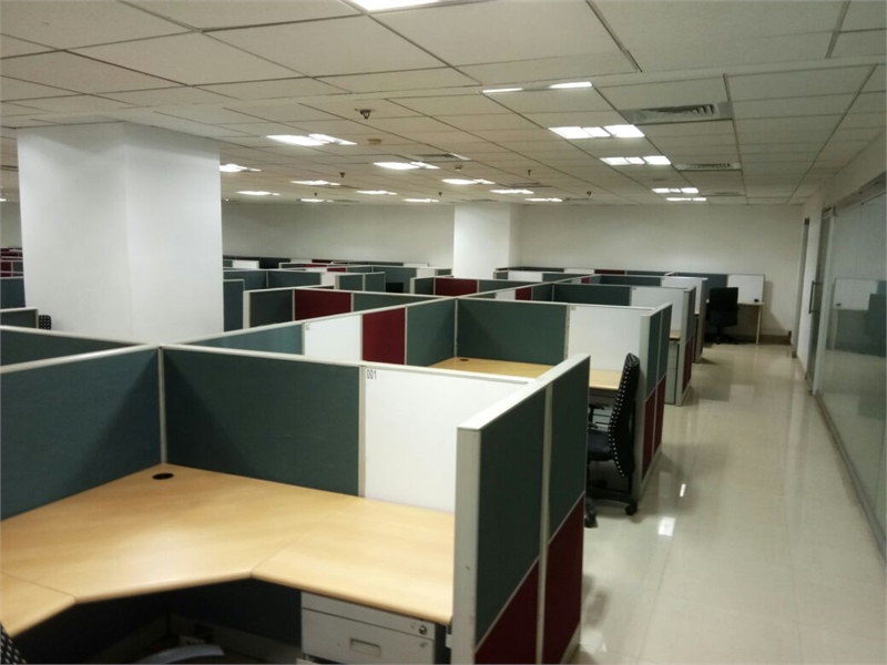 2000 SQFT Commercial Space Rent South Extension Delhi